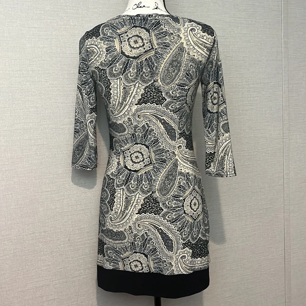ATMOSPHERE DRESS - Picture 3 of 4